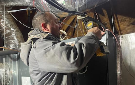 Duct leak detection by Professional